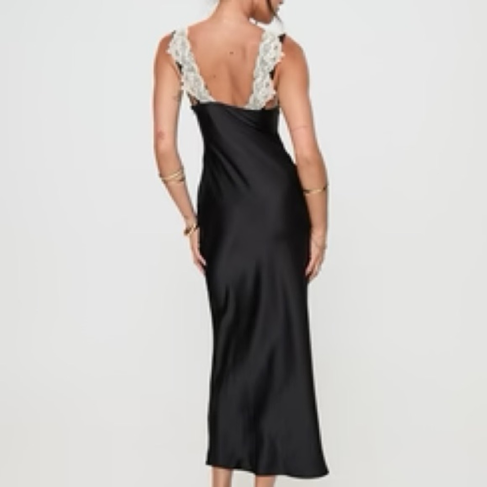NWT Black and Cream Lace Maxi Dress - Picture 4 of 10